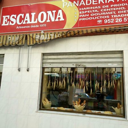 Apartamento Capuchinos Malaga Bagian luar foto