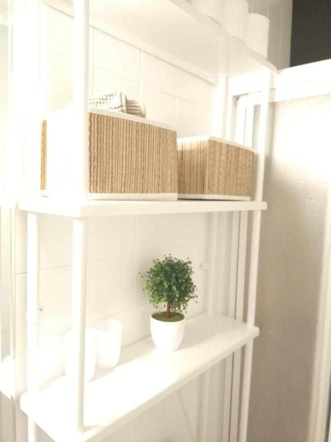 Apartamento Capuchinos Malaga Bagian luar foto