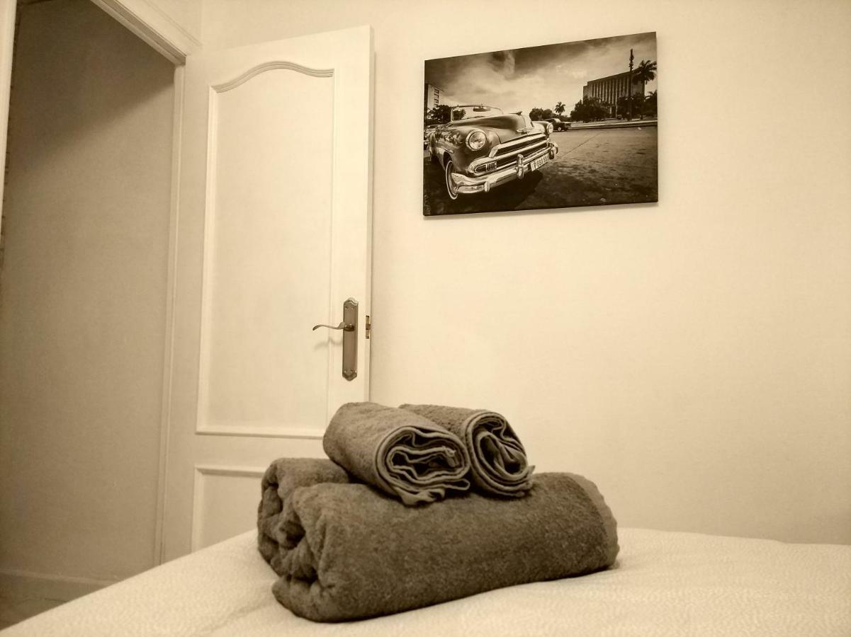 Apartamento Capuchinos Malaga Bagian luar foto