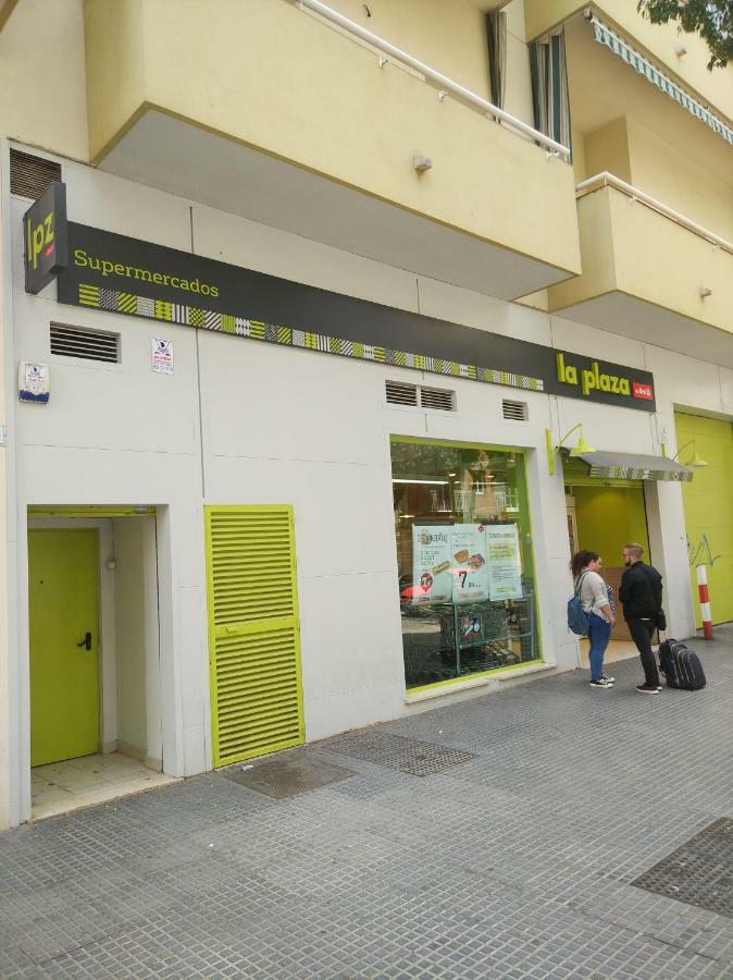 Apartamento Capuchinos Malaga Bagian luar foto